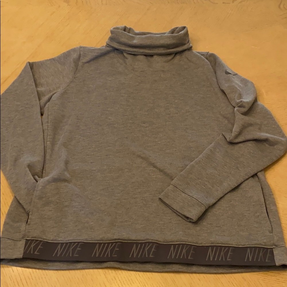 Nike Pullover